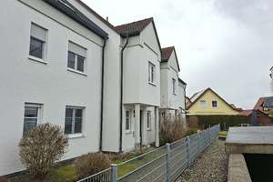 Vermietetes RMH im Stadthausstil mit Garten und zwei TG-Stellplätzen! – Die vollständige Adresse der Immobilie erhältst du vom Anbieter., 86405 Meitingen – Vorschaubild 3