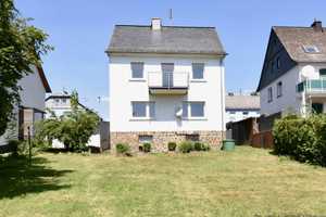 -VERKAUFT- Charmantes Einfamilienhaus mit Weitblick – Familienidylle in Birkenfeld – Birkenfeld (Kreis) – Vorschaubild 2