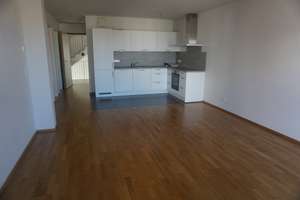 Neuwertige 2-Zimmer-Wohnung mit Balkon im 2. OG in Reutlingen – Marie-Kurz-Hof 13, 72762 Reutlingen-Mitte, Reutlingen – Vorschaubild 3