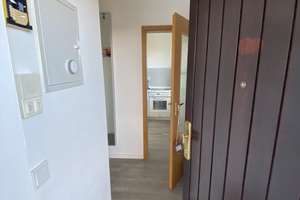 Exklusive, geräumige und sanierte 1-Zimmer-Wohnung mit Balkon und EBK in Unterhaching – Leipziger Straße 2, 82008 Unterhaching – Vorschaubild 2