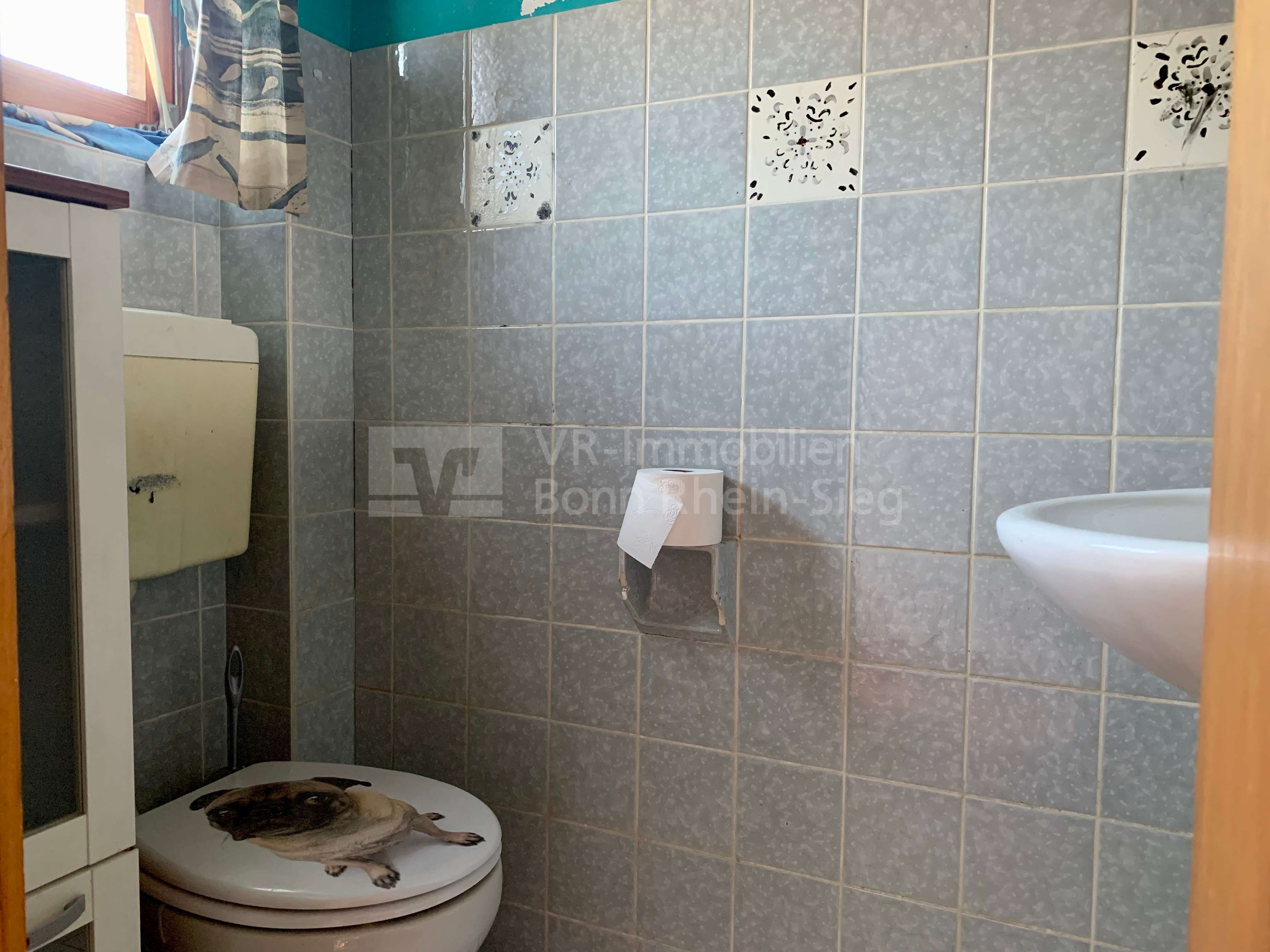 Immobilie in Niederkassel - Vermietete Doppelhaushälfte mit Sanierungsbedarf im schönen Rheidt ! - Bild 6