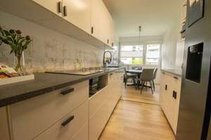 Modernisierte 3-Zimmer-Wohnung mit Aufzug, Loggia, Stellplatz und Weitblick ins Grüne – Die vollständige Adresse der Immobilie erhältst du vom Anbieter., 76275 Ettlingen – Vorschaubild 5
