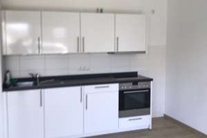 Großzügig geschnittene Erdgeschosswohnung ✿ Hell & modern – August-Hinrichs-Straße 1, 21680 Stade – Vorschaubild 3