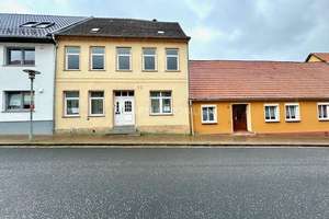 Stadthaus / Mehrfamilienhaus mit Carportanlage, Garagen in zentraler Lage – Die vollständige Adresse der Immobilie erhältst du vom Anbieter., 18195 Tessin – Vorschaubild 13