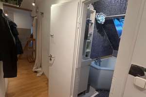 Helle Dachgeschosswohnung mit Bergblick, in Thalkirchen, zur Zwischenmiete – Emil-Geis-Straße 18, 81379 Thalkirchen, München – Vorschaubild 3