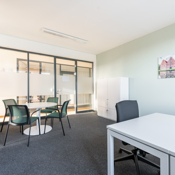 Privater Büroraum für 5 Person in Regus Campus Park