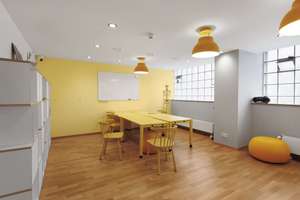 Dein Start ins Wintersemester: Möbliertes & zentrales Apartment in Köln Ehrenfeld | Classic Studio – Venloer Straße 241 - 245, 50823 Ehrenfeld (Ortsteil), Köln – Vorschaubild 7
