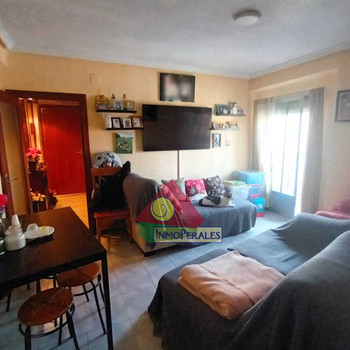 3-Schlafzimmer-Wohnung mit 2 Terrassen und ausgezeichneter Verkehrsanbindung