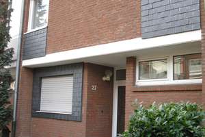 Erstbezug nach umfassender Modernisierung: Reihenmittelhaus mit Garten, zwei Terrassen in Köln-Pesch