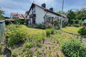Charmante Doppelhaushälfte mit Garten in ruhiger Lage von München-Allach – 80999 Untermenzing, München – Vorschaubild 2