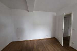 Attraktive 2-Zimmer Wohnung im 2. OG mit Balkon in Regensburg-Innenstadt – Die vollständige Adresse der Immobilie erhältst du vom Anbieter., 93047 Innenstadt, Regensburg – Vorschaubild 10