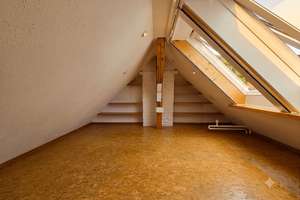 In idyllischer Grünlage: Gepflegte 3-Zimmer-Dachgeschosswohnung mit großer Dachterrasse & Garage – Die vollständige Adresse der Immobilie erhältst du vom Anbieter., 42281 Barmen, Wuppertal – Vorschaubild 12