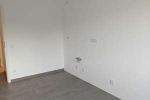 Helle 2-Zi-Wohnung, Balkon (Süd), 2. OG,  Unterrath, Erstbezug nach Komplettsanierung – Die vollständige Adresse der Immobilie erhältst du vom Anbieter., 40468 Unterrath, Düsseldorf – Vorschaubild 11