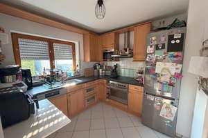 Zuhause für die ganze Familie – Reihenmittelhaus mit Garten ab September 2026 zu vermieten – Simone-de-Beauvoir-Straße 35, 65462 Ginsheim-Gustavsburg – Vorschaubild 4