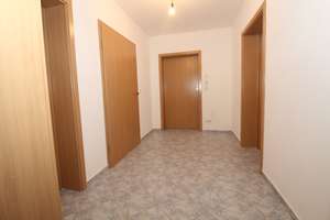 Gepflegte 3-Zimmer-Wohnung mit Einbauküche und Terrasse zu vermieten. – Gstadt 1a, 91757 Treuchtlingen – Vorschaubild 4