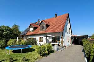 Familienfreundliche moderne Doppelhaushälfte in ruhiger Lage – Erlangen-Höchstadt (Kreis) – Vorschaubild 2