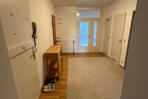 Vollmöbilierte 2-Zimmer-Wohnung mit Balkon in Hamburg-Niendorf