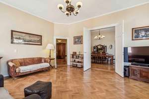 Architektonisches Highlight - luxuriöse Altbauwohnung im Herzen von Augsburg – Die vollständige Adresse der Immobilie erhältst du vom Anbieter., 86150 Bahnhofs-, Bismarckviertel, Augsburg – Vorschaubild 5