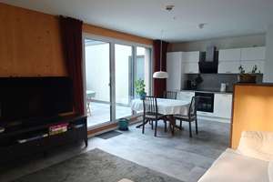 Mit ganz viel Charme: Moderne 2 Zimmer-Wohnung mit Balkon in guter Lage von Wettenberg, Hauptstr. 8 – Hauptstraße 8, 35435 Wettenberg – Vorschaubild 2