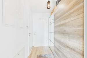 Modernes City-Apartment mit Südloggia – Die vollständige Adresse der Immobilie erhältst du vom Anbieter., 81379 Obersendling, München – Vorschaubild 6