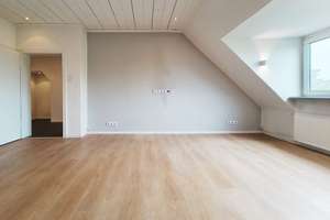 Attraktive 3-Zimmer-Dachgeschosswohnung mit heller Wohnatmosphäre | Eigennutzer oder Kapitalanleger – Die vollständige Adresse der Immobilie erhältst du vom Anbieter., 41063 Eicken, Mönchengladbach – Vorschaubild 8