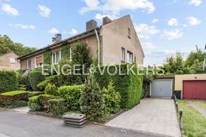 Doppelhaushälfte mit viel Potenzial in beliebter Lage von Rodenkirchen