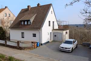 frisch saniert und bereit für neue Geschichten. Einfamilienhaus ohne Investitionsbedarf. – Die vollständige Adresse der Immobilie erhältst du vom Anbieter., 66953 Pirmasens, Pirmasens – Vorschaubild 1