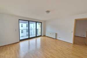 Gemütliche Dachgeschosswohnung mit Balkon nähe der Goethe-Anlagen! – Immermannstrasse 34, 39108 Magdeburg – Vorschaubild 1
