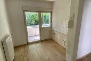 Zuhause in Duisburg-Bergheim - gemütliche 3-Zimmerwohnung mit neuem Bodenbelag – Elbinger Straße 3, 47228 Bergheim, Duisburg – Vorschaubild 3