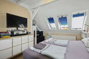 Bezugsfrei:  4-Zimmer Maisonette-Wohnung mit Balkon in Berlin-Tempelhof zu verkaufen – Die vollständige Adresse der Immobilie erhältst du vom Anbieter., 12103 Tempelhof, Berlin – Vorschaubild 7