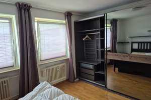 Real Schwabing, 2,5 Rooms, in Leopoldstr central but quiet, ready to move. all inclusive (Strom) – Leopoldstraße 109, 80802 Münchner Freiheit, München – Vorschaubild 7