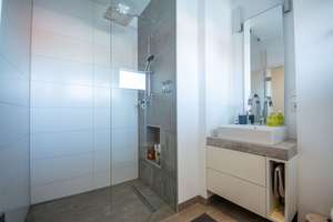 ***CLEVER INVESTIEREN - MODERN WOHNEN: 2-ZI.-WOHNUNG MIT SÜDBALKON UND MÖBELPAKET*** – Die vollständige Adresse der Immobilie erhältst du vom Anbieter., 93057 Sallern-Gallingkofen, Regensburg – Vorschaubild 3