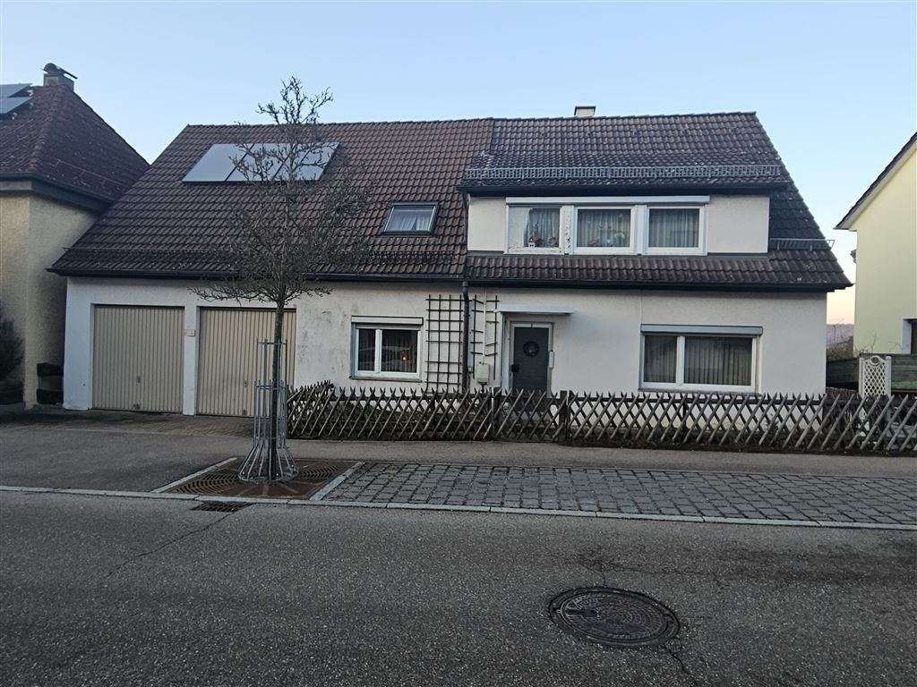 1- bis 2-Fam.-Haus mit viel Potential und tollem Garten, Heidenheim Kreis – Bild 1