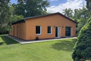 Schönes Einfamilienhaus im Bungalowstil in Spitzenlage von Falkensee-Finkenkrug