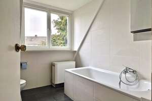 3,5-Zi.-DG-Wohnung 103qm - neue Küche, Garage & Garten, Harleshausen – Die vollständige Adresse der Immobilie erhältst du vom Anbieter., 34128 Harleshausen, Kassel – Vorschaubild 2