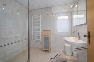 Helle 2-Zimmer-Wohnung mit EBK und Garage! – Die vollständige Adresse der Immobilie erhältst du vom Anbieter., 76467 Bietigheim – Vorschaubild 8