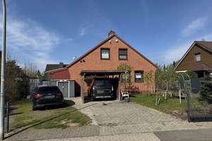 gemütliches Einfamilienhaus im Luftkurort Albersdorf in ruhiger Lage – Die vollständige Adresse der Immobilie erhältst du vom Anbieter., 25767 Albersdorf – Vorschaubild 2
