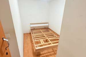 **Besichtigung: Di., 09.06.2026 um 18:00 Uhr** Schöne Familienwohnung am Volkspark! **Balkon** – Konrad‐Wolf‐Str 76, 13055 Alt-Hohenschönhausen, Berlin – Vorschaubild 2