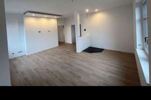 Großzügiges Raumangebot: 4-Zimmer-Wohnung in Crimmitschau – Die vollständige Adresse der Immobilie erhältst du vom Anbieter., 8451 Crimmitschau – Vorschaubild 11
