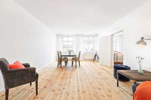 Choriner Straße: Toll geschnittene 3-Zimmer-Altbauwohnung mit aufgearbeiteten Dielen und Einbauküche – Choriner Straße 81, 10119 Mitte (Ortsteil), Berlin – Vorschaubild 4