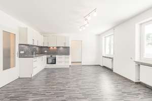 Freistehendes 2 Parteienhaus mit Ausbaupotenzial in bester Wohnlage! – Die vollständige Adresse der Immobilie erhältst du vom Anbieter., 85098 Großmehring – Vorschaubild 5