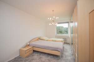 Solides und gepflegtes Mehrfamilienhaus
in zentraler Wohnlage von Mönchengladbach-Neuwerk – Die vollständige Adresse der Immobilie erhältst du vom Anbieter., 41066 Uedding, Mönchengladbach – Vorschaubild 4