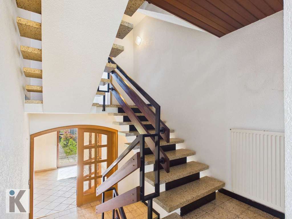 Immobilie in Beindersheim - Ihr neues Familienzuhause mit Garten, Terrasse und viel Potenzial - Bild 2