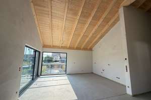 4-Zimmer-Wohnung mit Bergblick  in Halfing – Simsseestrasse 10, 83128 Halfing – Vorschaubild 1