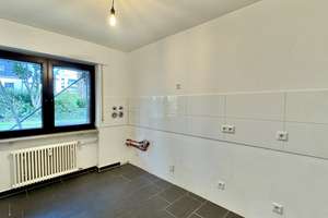 Lichtdurchflutete 2-Zimmer-Erdgeschoss-Wohnung mit Balkon und Tiefgarage in Düsseldorf-Mörsenbroich – 40470 Mörsenbroich, Düsseldorf – Vorschaubild 12