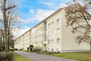 Sofort verfügbar: Gepflegte 4-Zimmer-Wohnung mit Balkon in Stuttgart-Fasanenhof