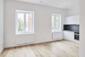Zentrale 2-Zimmer Wohnung nach hochwertiger Sanierung mit Einbauküche und Waschmaschine – Engelbosteler Damm 79, 30167 Nordstadt, Hannover – Vorschaubild 1
