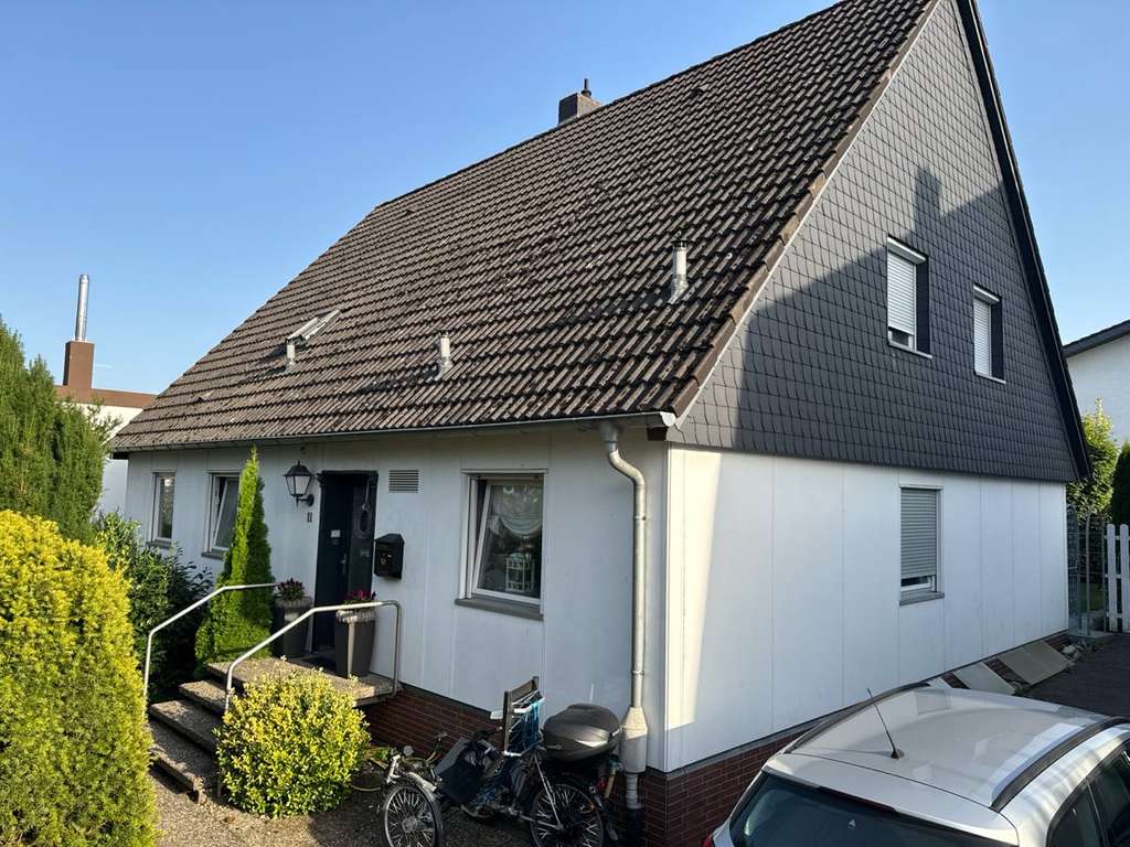 Immobilie in Mühltal - Ein-/Zweifamilienhaus mit über 200 m² Wohnfläche - Ruhig und doch zentral gelegen - Bild 0