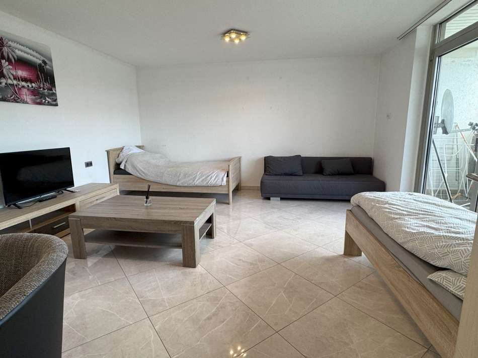 Wohnzimmer / oder 2. Schlafzi.