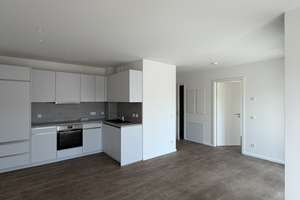 Lichtdurchflutete 2-Raum-Wohnung mit Einbauküche und Balkon